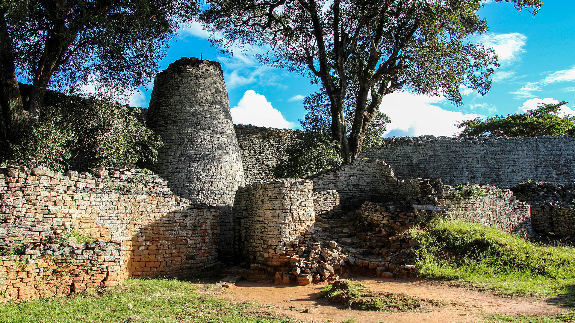Zimbabwe two_The Stone City Great Zimbabwe National Monument